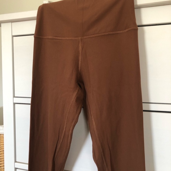 lululemon athletica Brown High-Rise Ribbed Leggings - Picture 5 of 7